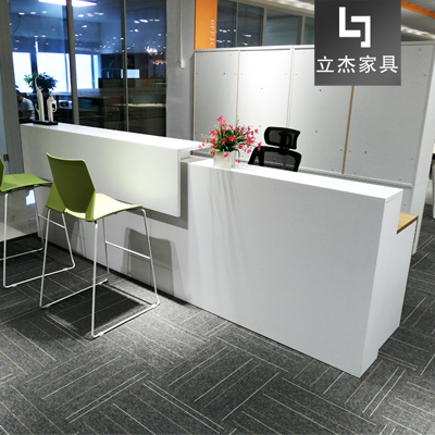 �F(xi��n)����(ji��n)�sСǰ�_(t��i)QT-SDKR3208