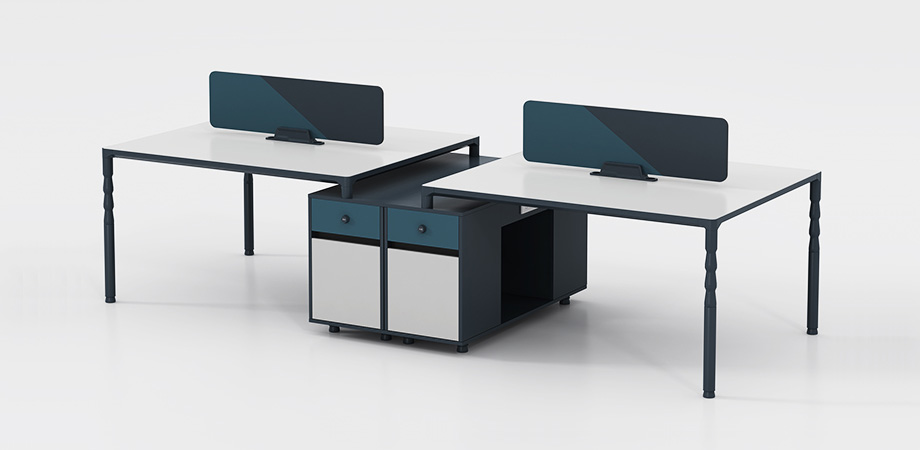 4���k����