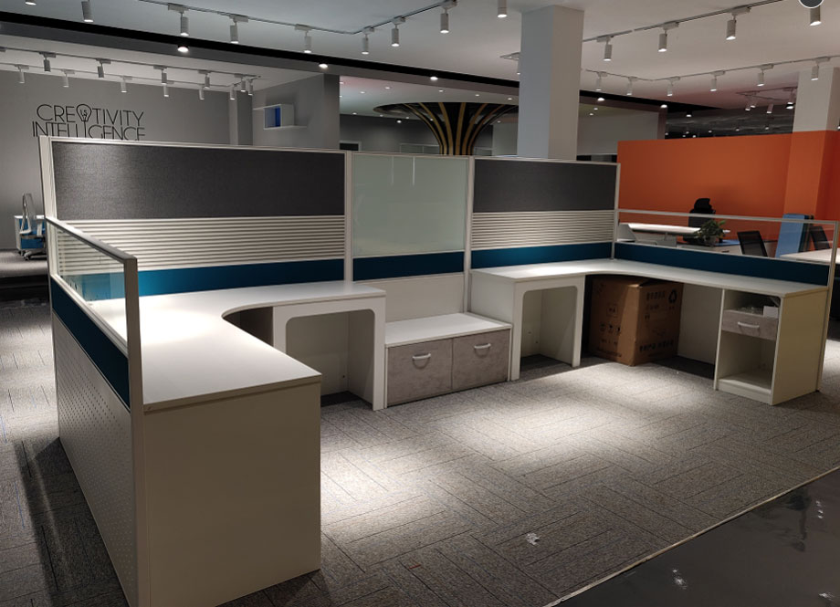 �������L��λ